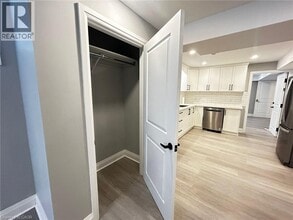 186 Blair Creek Dr in Kitchener, ON - Building Photo - Building Photo