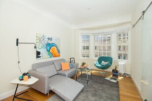 686 Post in San Francisco, CA - Building Photo