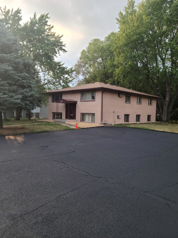 345 89th Ln NE in Blaine, MN - Foto de edificio - Building Photo