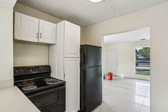 520 NE 45th St in Pompano Beach, FL - Building Photo - Building Photo