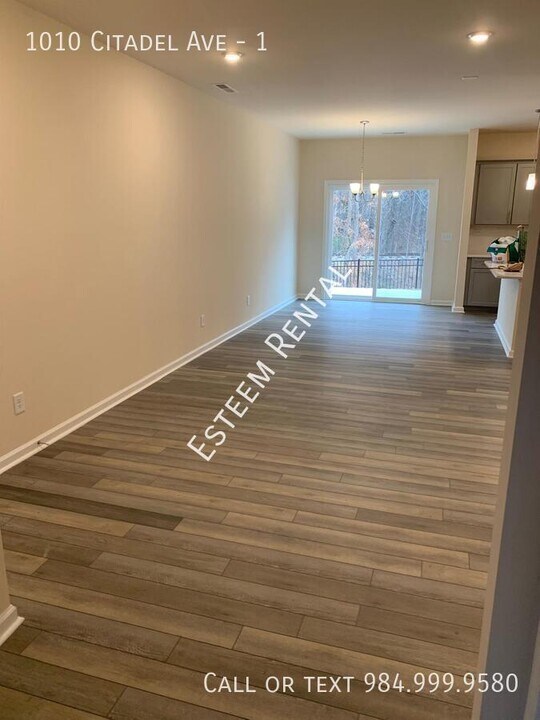 1010 Citadel Ave in Durham, NC - Building Photo