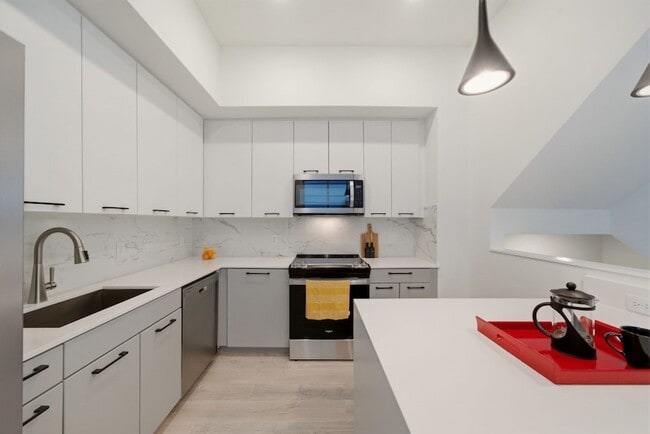 property at 1512 Barbee St