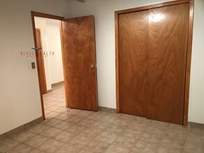 48-31 44th St in Queens, NY - Building Photo - Building Photo