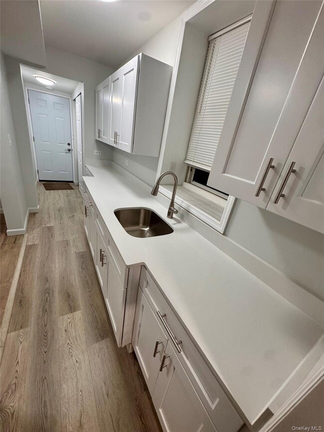 property at 516 Morris Park Ave