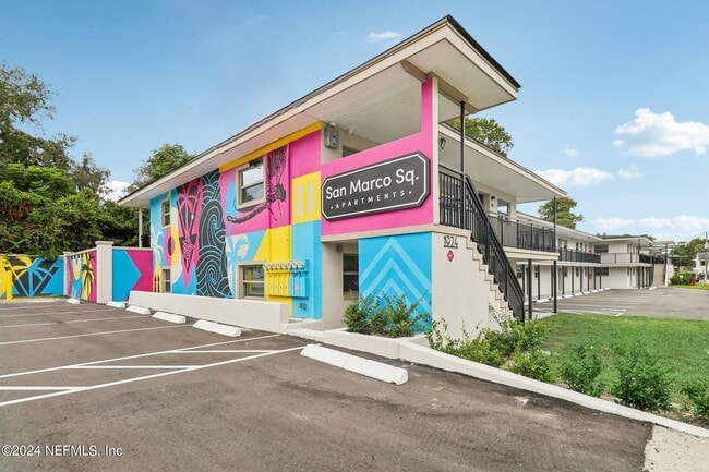 property at 1924 Danese Ct