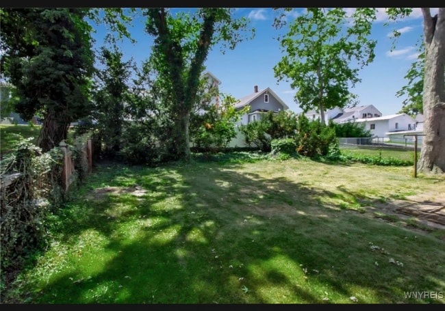 481 Onondaga St in Lewiston, NY - Foto de edificio - Building Photo