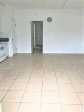 3611 N Dixie Hwy in Oakland Park, FL - Building Photo - Building Photo