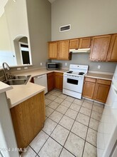 3245 E Sequoia Dr in Phoenix, AZ - Building Photo - Building Photo