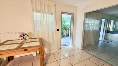 274 SW 9th St in Dania Beach, FL - Building Photo - Building Photo