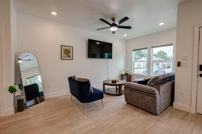 property at 5122 Southwind St