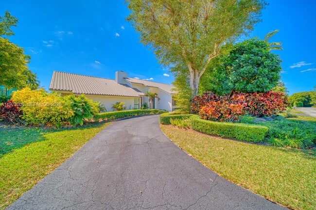 9220 SW 102nd St in Miami, FL - Building Photo - Building Photo