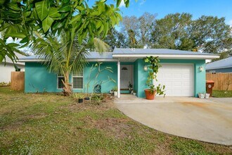 2386 28th Ave SW in Vero Beach, FL - Building Photo - Building Photo