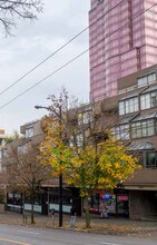 The Colonnade in Vancouver, BC - Building Photo - Building Photo