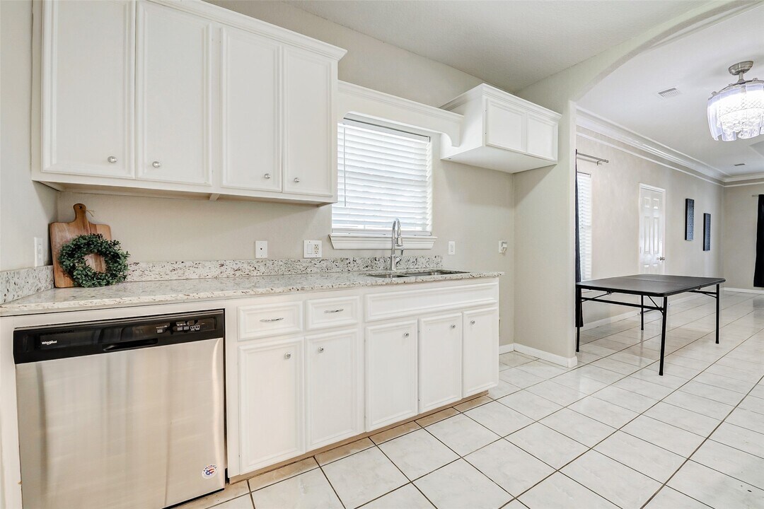 7315 Palestine St in Houston, TX - Building Photo