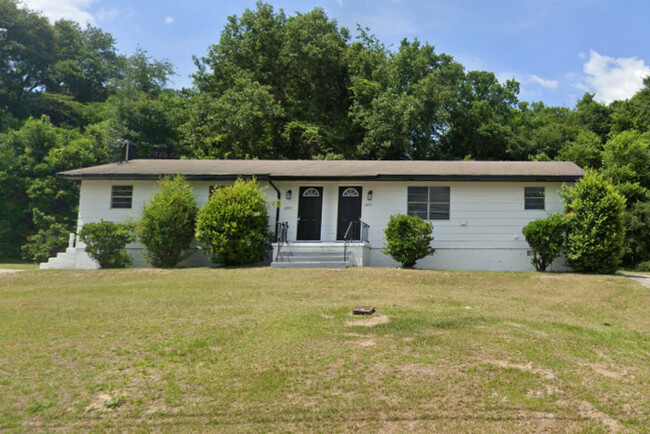 property at 2903 Skyline Rd