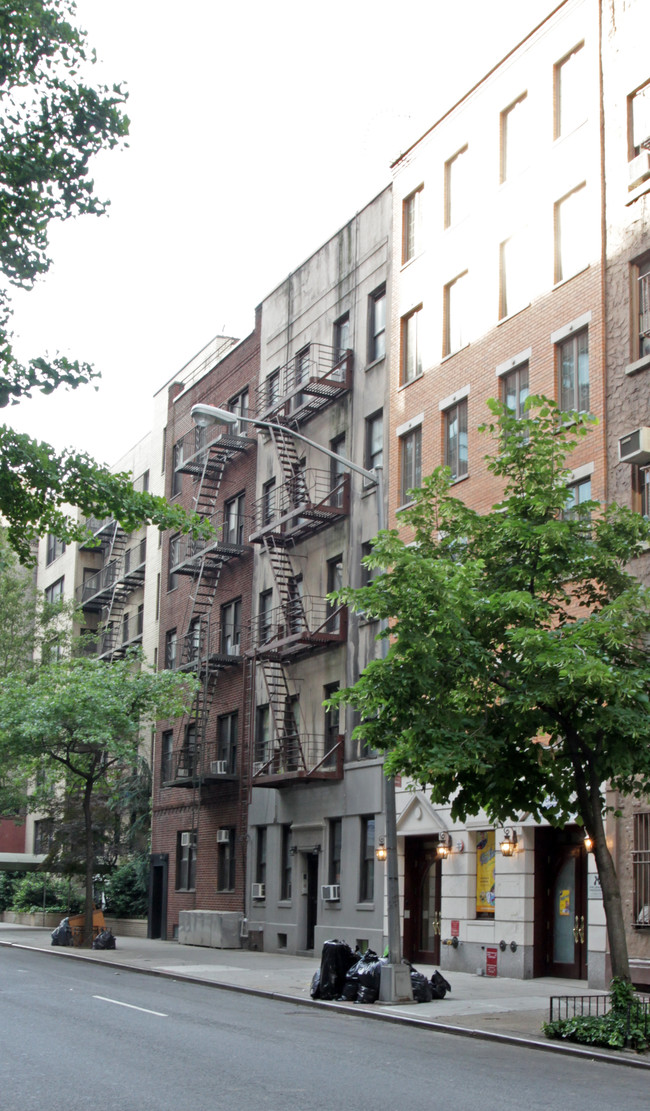 338 East 53 Street