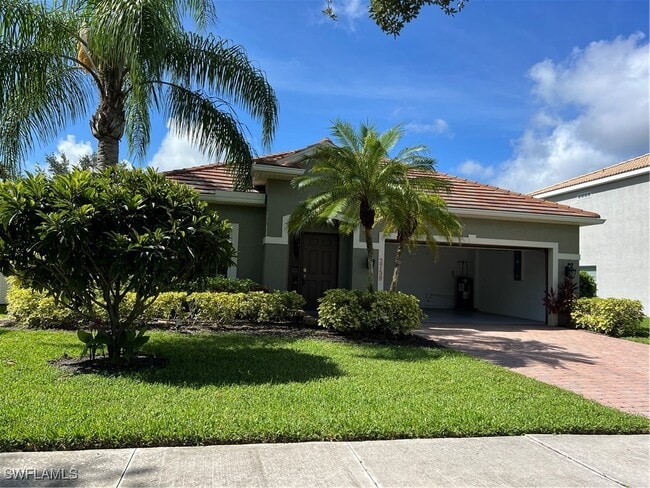 2759 Orange Grove Trail in Naples, FL - Foto de edificio - Building Photo