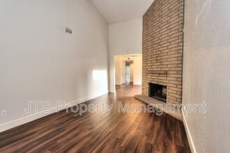 8128 Sunrise E Way in Fair Oaks, CA - Building Photo - Building Photo