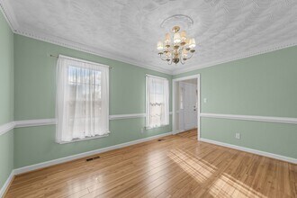 832 Chalbourne Dr in Chesapeake, VA - Building Photo - Building Photo