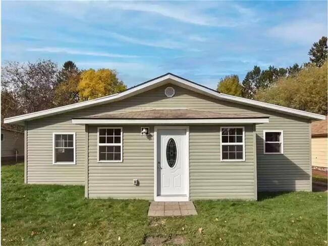 622 Erie Ave in Crosby, MN - Building Photo - Building Photo