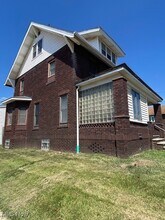125 Smith Ave NW in Canton, OH - Building Photo - Building Photo