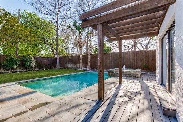 5454 Vickery Blvd in Dallas, TX - Building Photo - Building Photo
