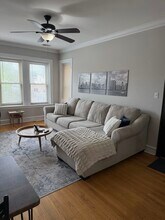 1930 W Addison St in Chicago, IL - Building Photo - Building Photo