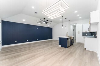 9406 Sandra St in Houston, TX - Building Photo - Building Photo