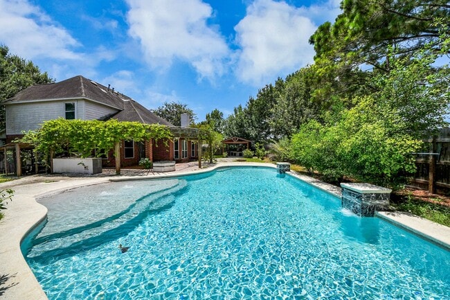 property at 20510 Pioneer Bend Ct