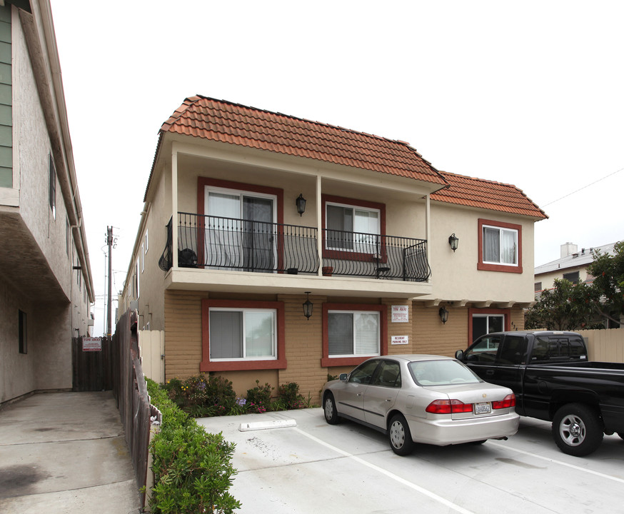 4387 Illinois St in San Diego, CA - Building Photo