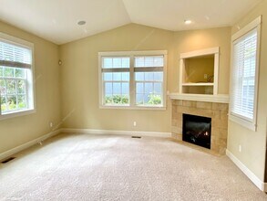 21261 Bellflower Pl in Bend, OR - Building Photo - Building Photo