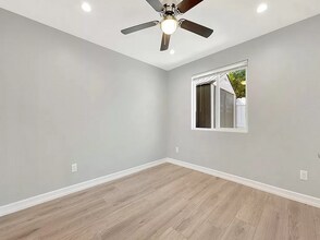 18230 Hartland St in Reseda, CA - Building Photo - Building Photo