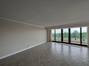 1200 Crystal Dr in Arlington, VA - Building Photo - Building Photo