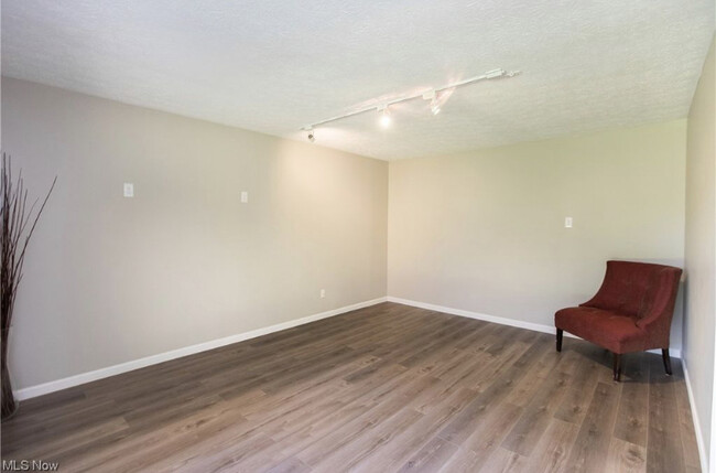 9030 Reed Rd in North Ridgeville, OH - Building Photo - Building Photo