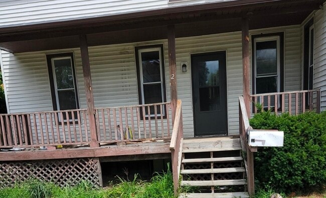 701 Litchfield St, Unit 2 in Bay City, MI - Foto de edificio - Building Photo