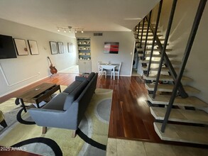 6501 N 17th Ave in Phoenix, AZ - Foto de edificio - Building Photo