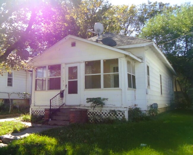 property at 1304 Ada St