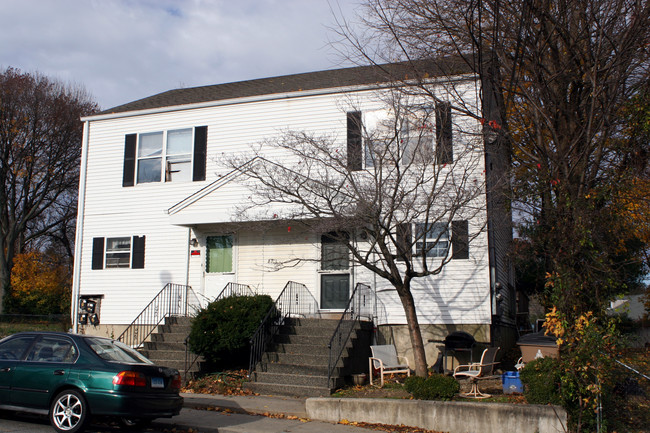 82 Finney Ln in Stamford, CT - Building Photo - Building Photo