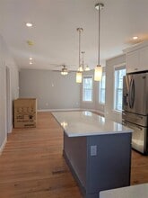16 Bowen Ave, Unit 1A in Medford, MA - Building Photo - Building Photo
