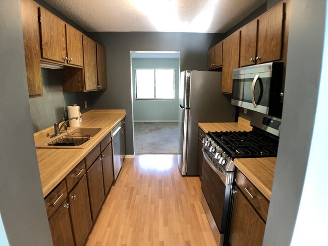 3071 Zarthan Ave S in Minneapolis, MN - Building Photo - Building Photo