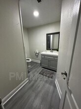 8210 N Klondyke St in Tampa, FL - Building Photo - Building Photo