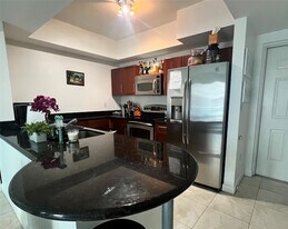 7280 SW 89th St, Unit D206 in Miami, FL - Building Photo