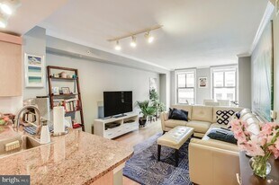 631 D St NW, Unit 927 in Washington, DC - Building Photo