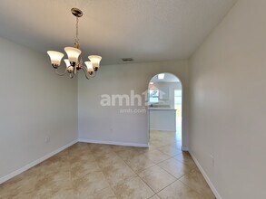 8255 Settlers Crk Lp in Lakeland, FL - Building Photo - Building Photo