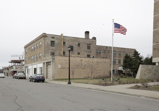 326-336 Franklin Ave in Minneapolis, MN - Building Photo - Building Photo