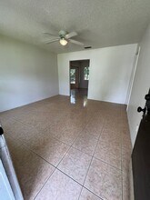5450 Juno Dr in Jacksonville, FL - Building Photo - Building Photo