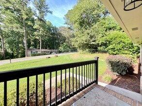 1110 Washington Ave in Woodstock, GA - Building Photo - Building Photo