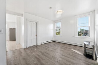 525 7th St in Union City, NJ - Building Photo - Building Photo