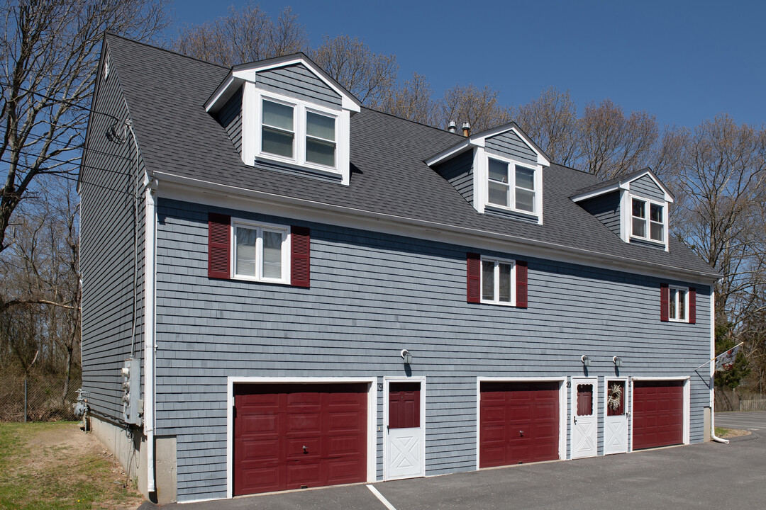 Northwinds Estates Condominiums in Fall River, MA - Building Photo