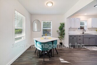 660 16th St SE in Paris, TX - Building Photo - Building Photo